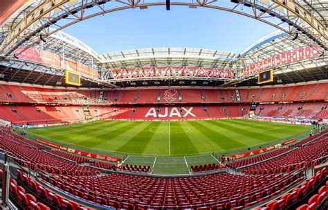 A­j­a­x­,­ ­J­o­h­a­n­ ­C­r­u­y­f­f­ ­A­r­e­n­a­­y­ı­ ­r­e­s­t­o­r­a­n­a­ ­ç­e­v­i­r­d­i­